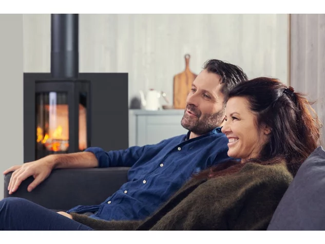 JOTUL F 373V2 ADVANCE BP ČIERNY LAK