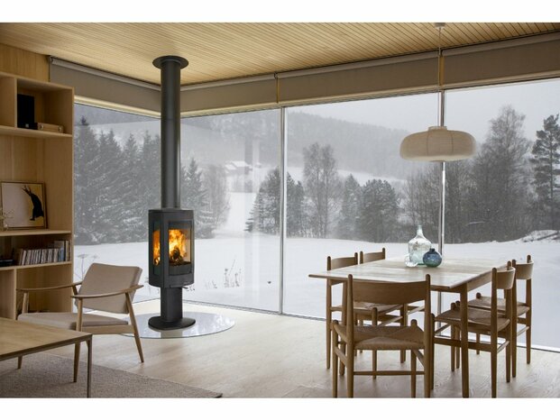 JOTUL F 373V2 ADVANCE BP ČIERNY LAK