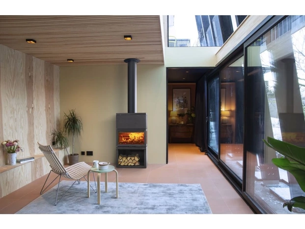 JOTUL F 620 B HT BP ČIERNY LAK